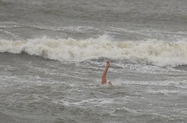 Jūroje ties Giruliais skendo vienuolikmetis