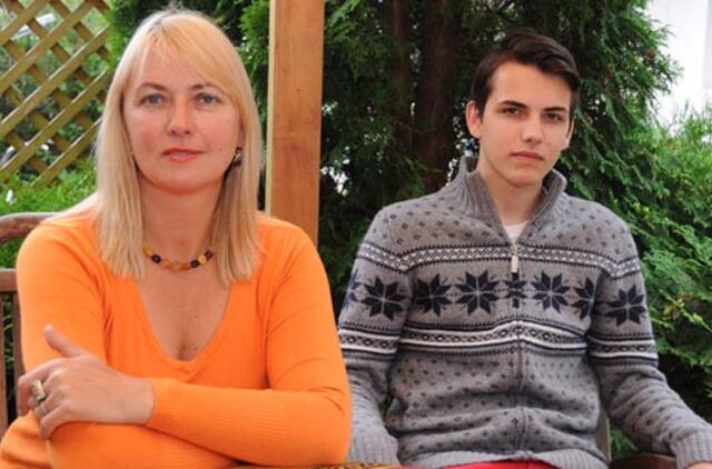"Kiekvienas esame gamtos mestas burtas"