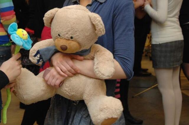 Kitą savaitę dėl pliušinių meškiukių desanto į neeilinį posėdį rinksis Seimo NSGK