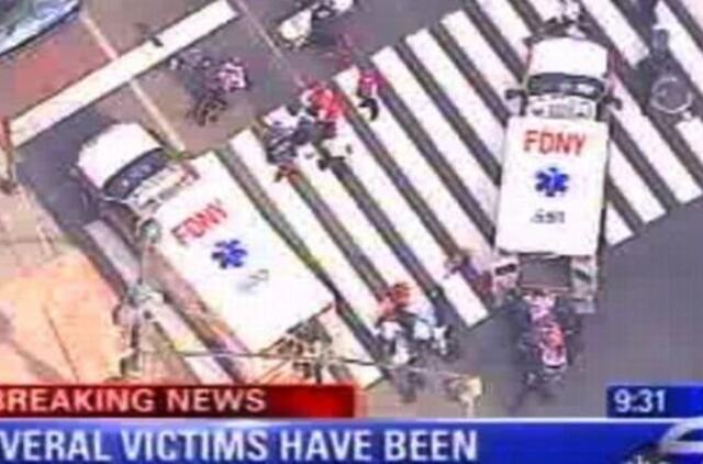 Niujorke prie "Empire State Building" nušauti bent du žmonės