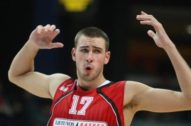 Rantsports.com: Jonas Valančiūnas taps geriausiu vidurio puolėju "Raptors" istorijoje