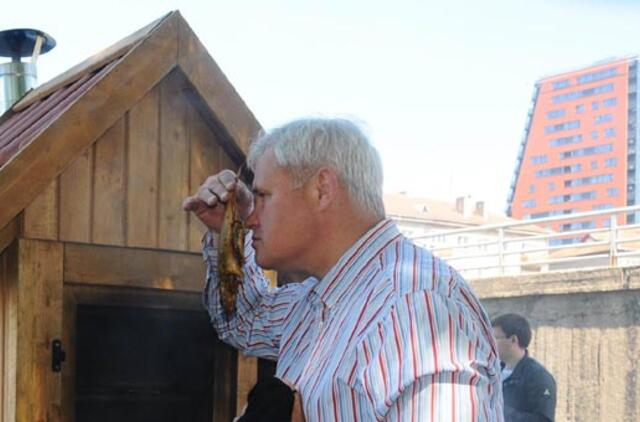 Rūkytos žuvies kare - žmonių sveikatos auka