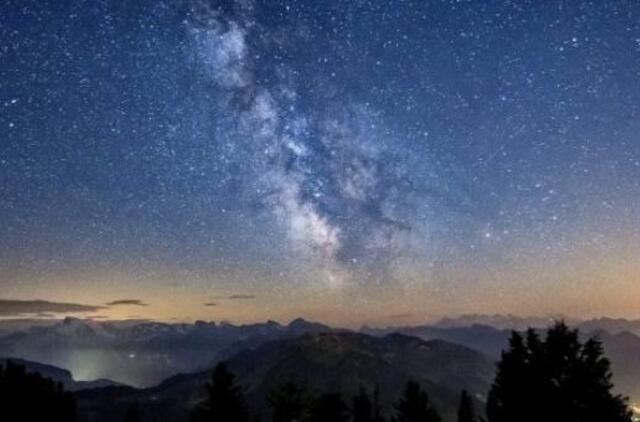 Ar mokslas kada nors atmes Dievo egzistavimo galimybę?