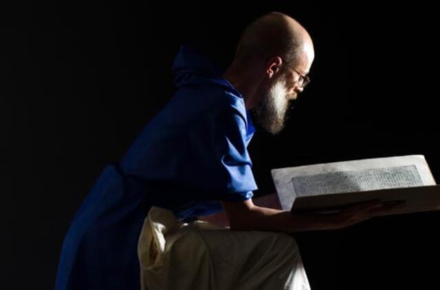 Eiles kals ir su kišenine lyra