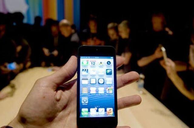 Per 24 valandas naująjį "Phone 5" panoro įsigyti 2 mln. žmonių