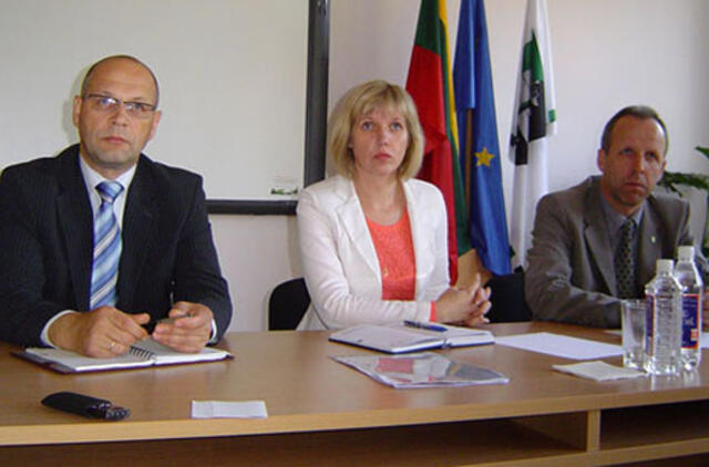 Pirmoji akistata su rinkėjais – be pykčio