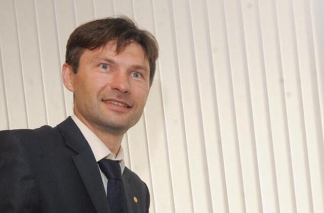 Politikai ragina atstatydinti generalinio prokuroro pavaduotoją Darių Raulušaitį