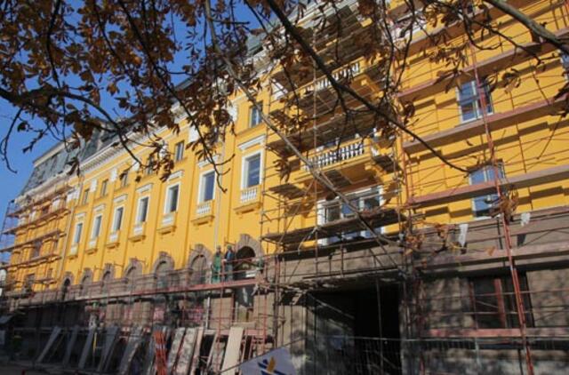 Atgimstanti "Viktorija" jau puošia miestą