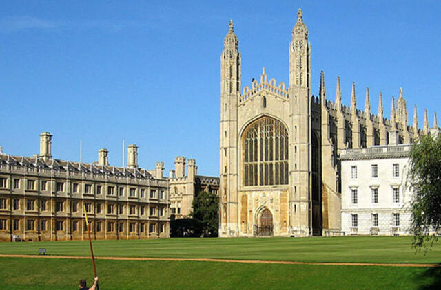 Kembridžo universitetas išplatino obligacijas pirmą kartą per savo 800 metų istoriją