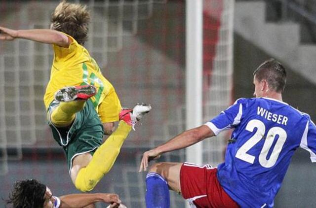 Lietuvos futbolininkai nugalėjo Lichtenšteino rinktinę 2:0