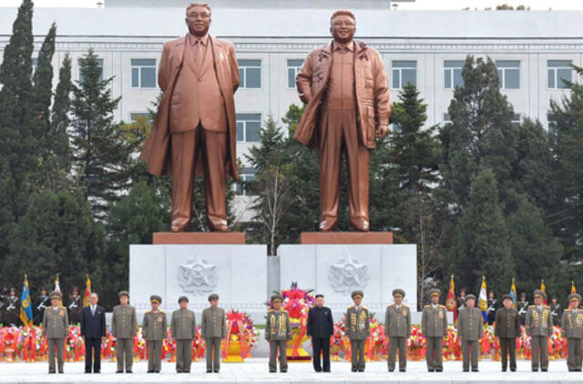 Po ilgos pertraukos viešumoje vėl pasirodė Šiaurės Korėjos lyderio žmona