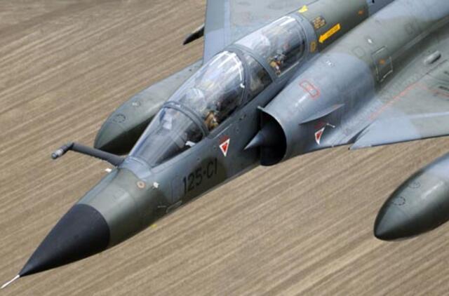 Prancūzijoje sudužo karinių oro pajėgų naikintuvas "Mirage 2000”