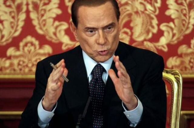 Silvio Berlusconi pardavinėja „Milan“ klubą Kataro šeichui