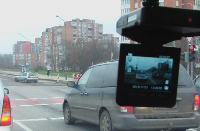 Kretingos gatvėje BMW užkliuvo už "Seat Toledo"