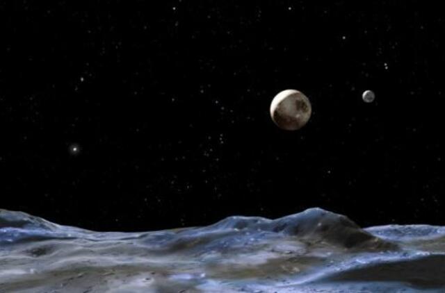 Plutono atmosfera driekiasi net ligi Charono?