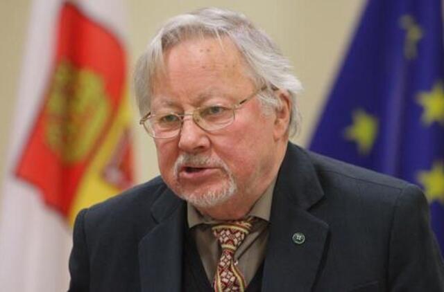 Profesoriaus linkėjimai jaunimui - tarp senjorų