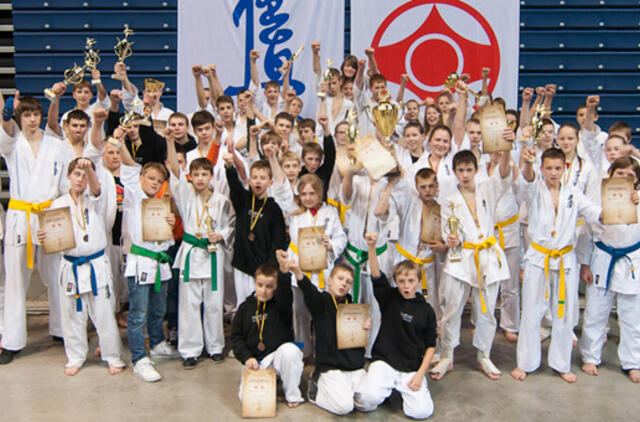 "Shodan" karate mokykla Lietuvos moksleivių čempionate jau penkis metus neturi lygių