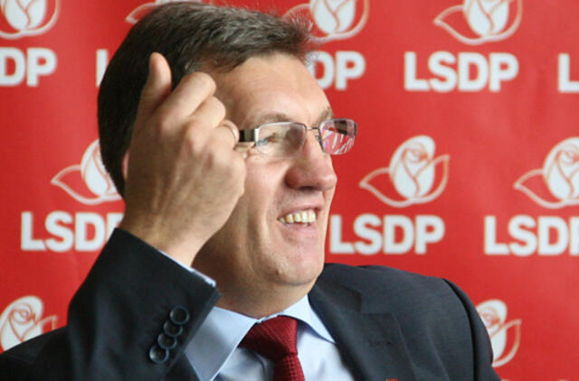 Socdemai balsuotų už teisinio imuniteto panaikinimą "darbiečiams"