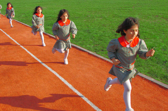 Turkija panaikino mokyklines uniformas