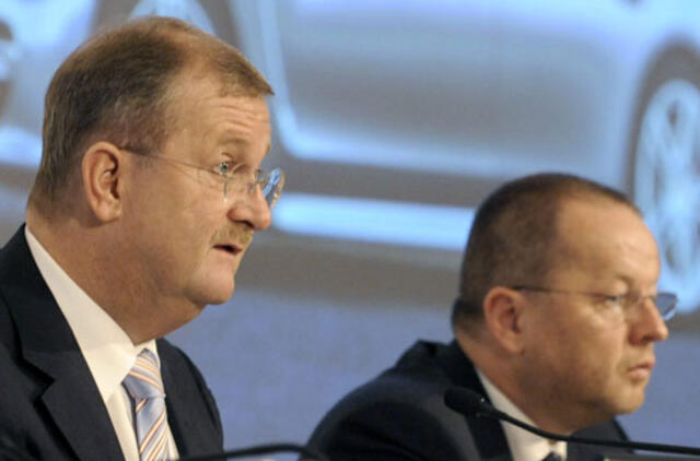 Buvusieji "Porsche" vadovai kaltinami rinkos manipuliacijomis