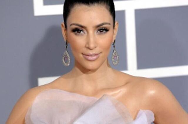 Kim Kardašian užsigeidė karališkų vestuvių