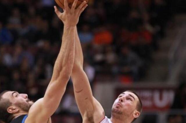 Lietuvos krepšininkai "Raptors" komandai pelnė 18 taškų