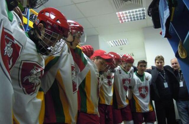 Pasaulio jaunimo ledo ritulio čempionate Lietuva iškovojo pirmą pergalę