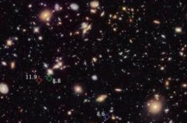 Per kosminį rūką „Hubble“ užfiksavo ankstyviausias žinomas galaktikas
