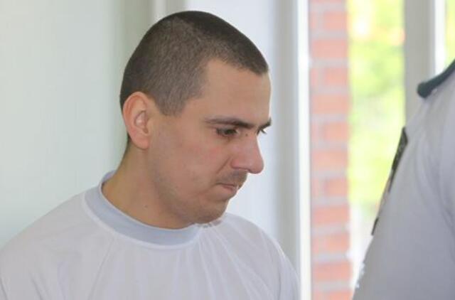 Teismas: tėvas kūdikį žudė tyčia