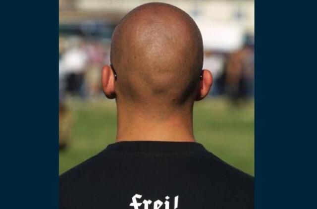 Austrijoje policija sulaikė dešimt neonacių gaujos narių