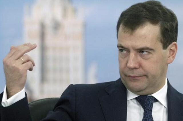 D. Medvedevas: Rusijai negresia negatyvūs scenarijai, sukurti forumo ekspertų
