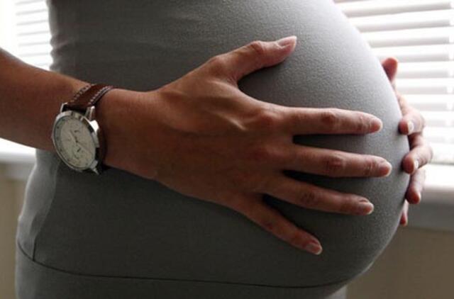 Didžiojoje Britanijoje kasdien gimsta po 3 kūdikius, jau priklausomus nuo narkotikų