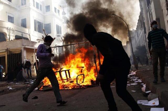 Egipto gynybos ministras įspėja dėl valstybės žlugimo