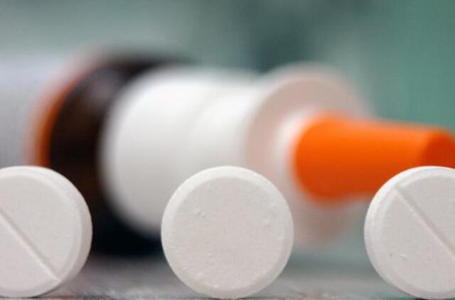 Į medicinos punktą įsiropštė per skylę lubose