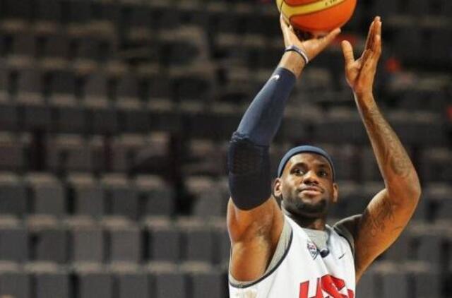 Lebronas Jamesas pripažintas geriausiu JAV metų krepšininku