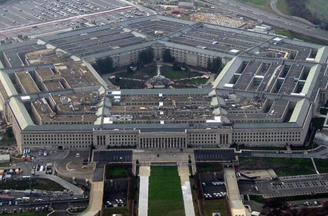 Pentagonas atleis 46 tūkstančius laikinų darbuotojų