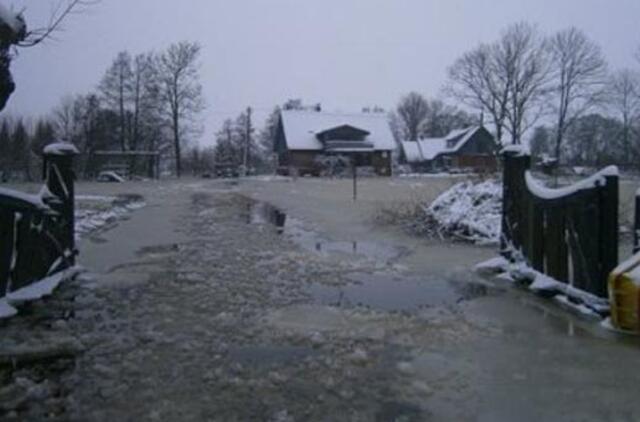 Trūko 10 cm ir vanduo būtų bėgęs į namus“