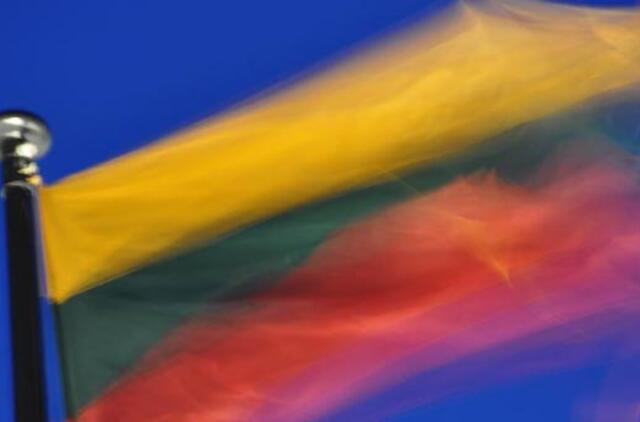 Ant Gedimino kalno rasta išniekinta Lietuvos vėliava