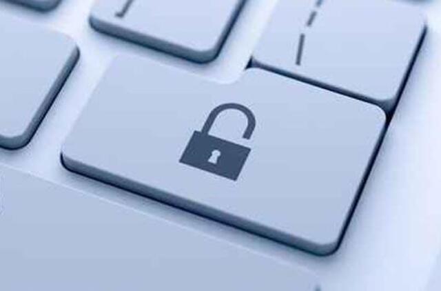 Daugiau nei pusė gyventojų visame pasaulyje patiria pavojus internete, tačiau tik trečdalis imasi veiksmų