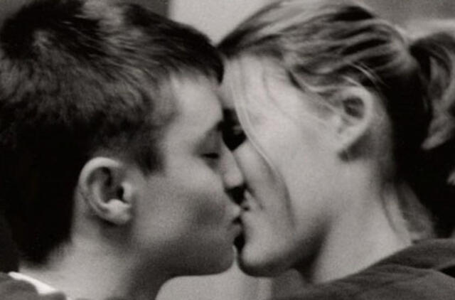 Filematologija: kodėl žmonės bučiuojasi?