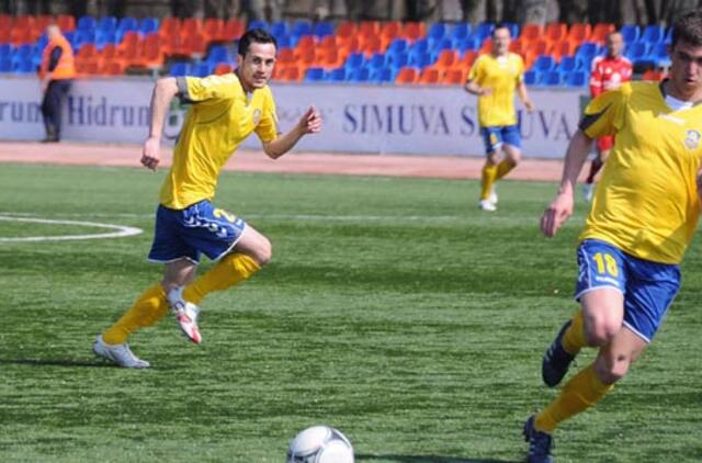 Futbolo pavasarį pasitinka pažadais