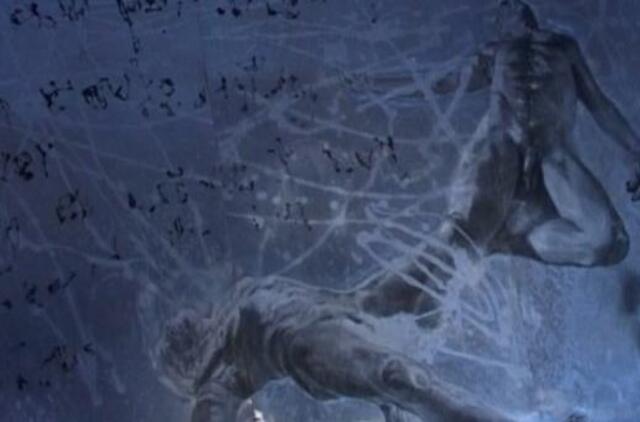 Instaliacija kviečia panirti į būties paslaptis