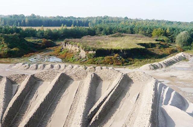 Kilsianti žemės vertė skatina jos atsisakyti