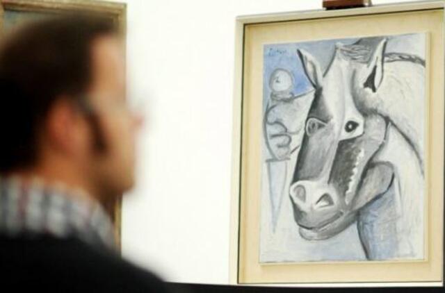 Kokiais dažais tapė P. Picasso?