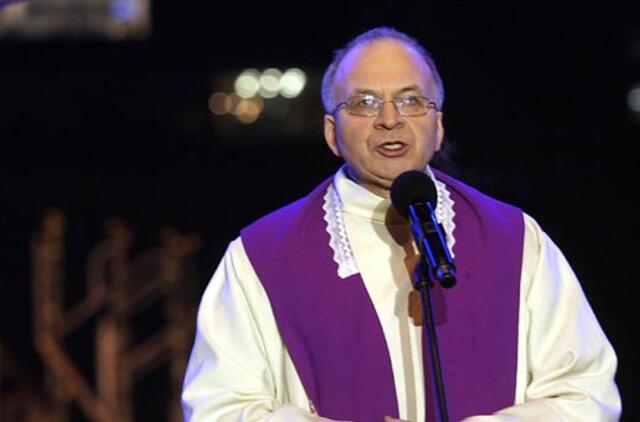 Kunigas R. Grigas: "Mūsų noras išlikti lietuviais ir gyventi tautos papročiais - tai ne fašizmas"