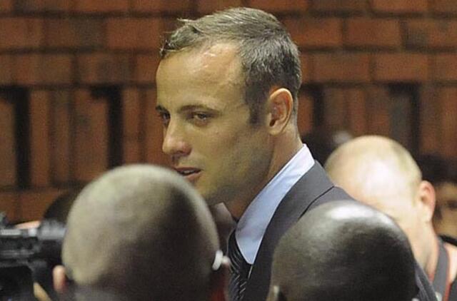 Oskaro Pistorijaus bylos detektyvui gresia kaltinimai pasikėsinimu nužudyti