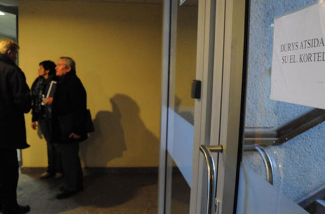 Savivaldybės koridoriai dar atviri