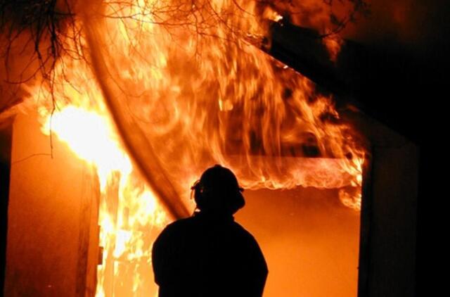 Šilutės rajone gaisras nusinešė vyro gyvybę