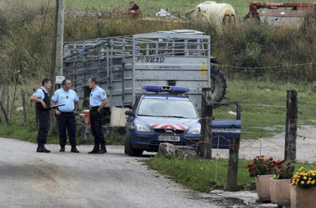 Sugedus automobilio stabdžiams, prancūzas dideliu greičiu nulėkė į Belgiją