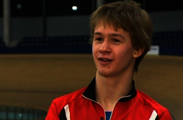 Triatlonininkai rungiasi, kuris pirmasis pateks į olimpines žaidynes